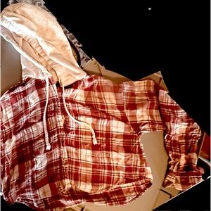 American Eagle hooded top